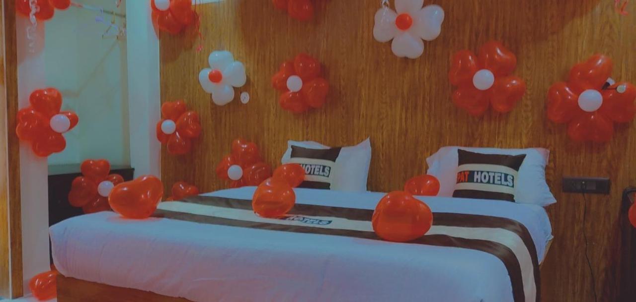Pat Hotels Indore Zewnętrze zdjęcie