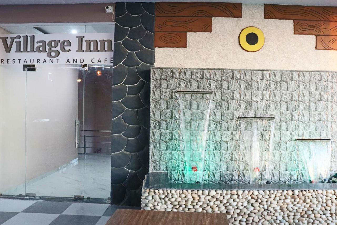 Pat Hotels Indore Zewnętrze zdjęcie