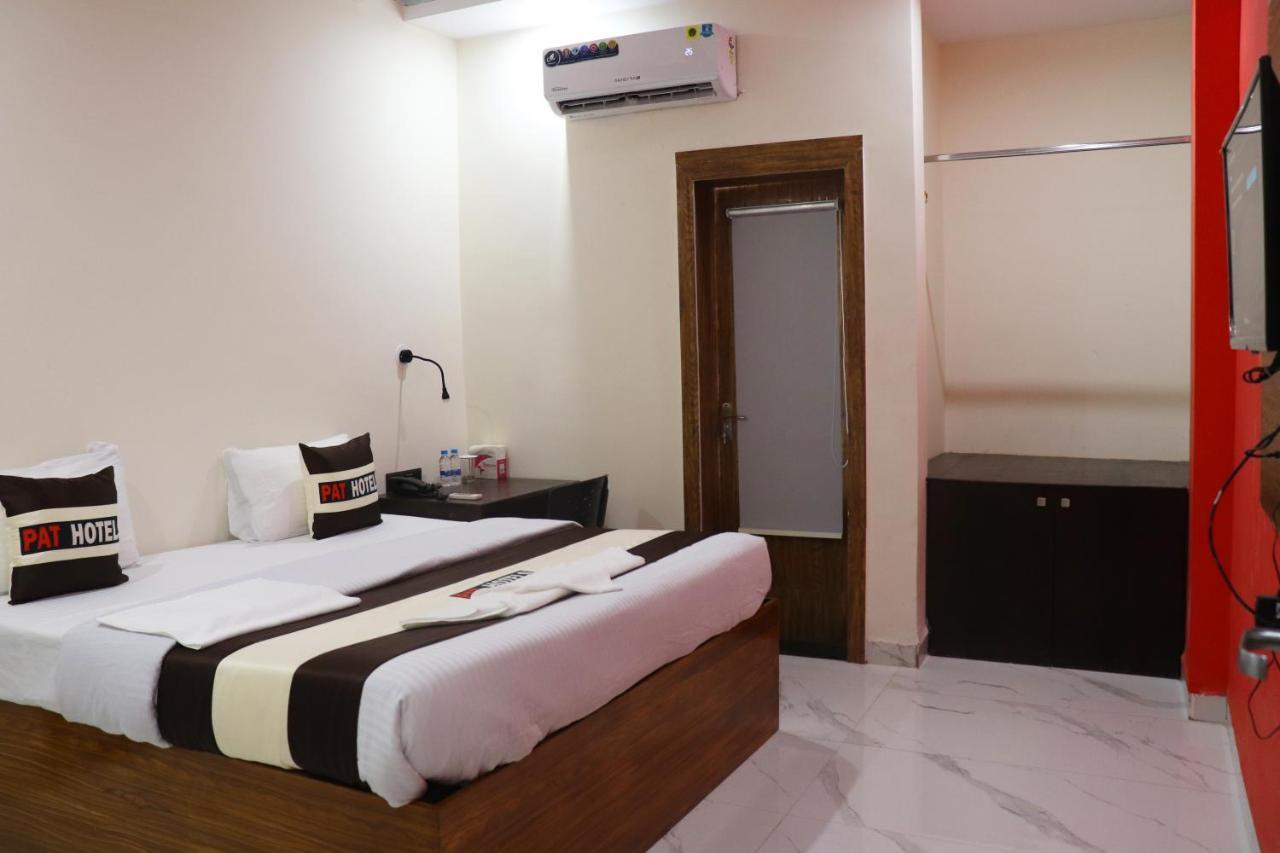 Pat Hotels Indore Zewnętrze zdjęcie