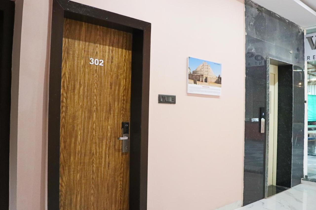 Pat Hotels Indore Zewnętrze zdjęcie