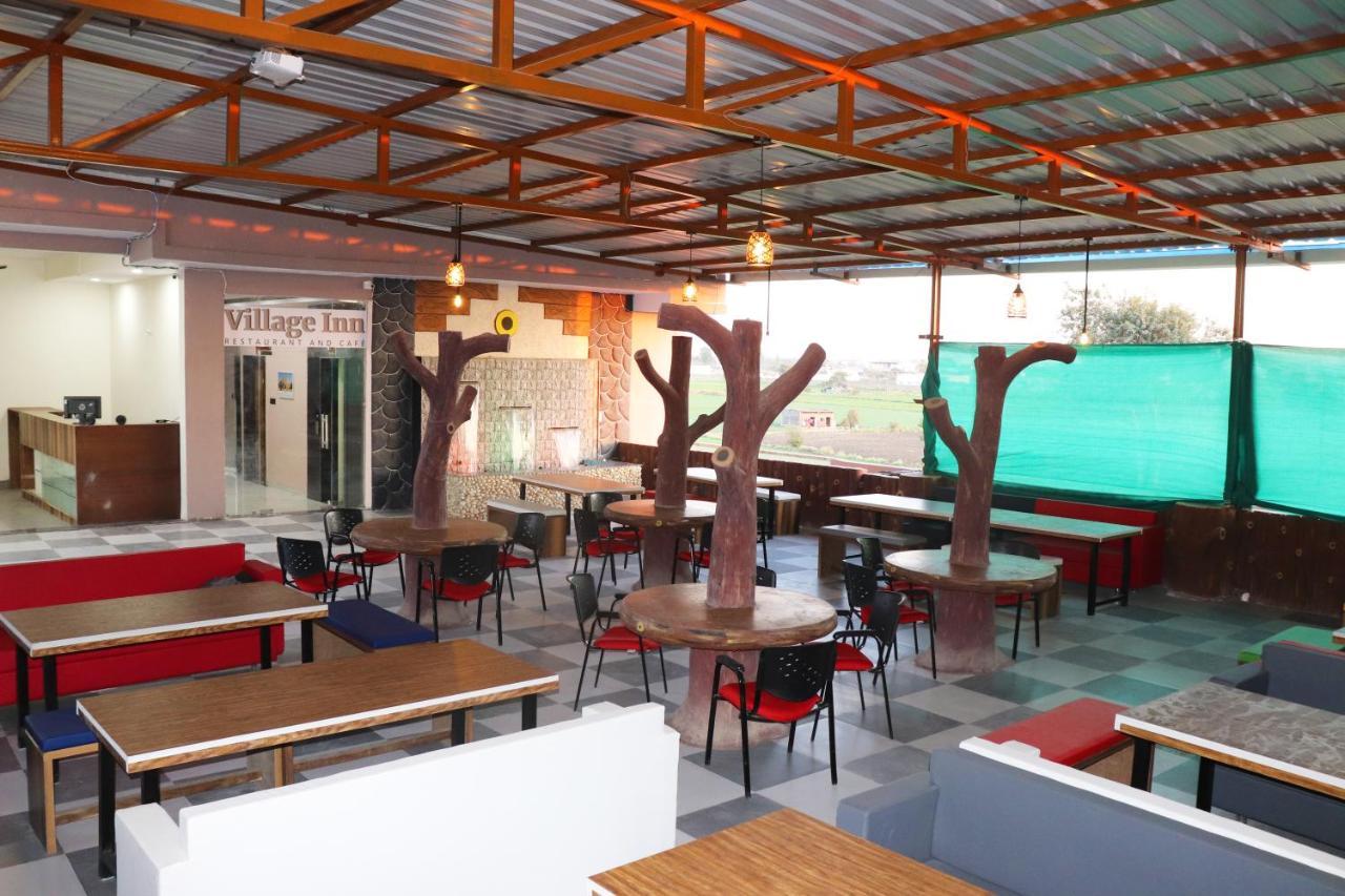 Pat Hotels Indore Zewnętrze zdjęcie