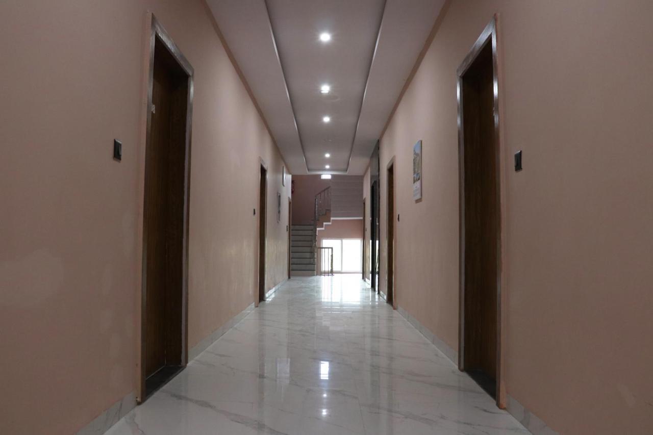 Pat Hotels Indore Zewnętrze zdjęcie