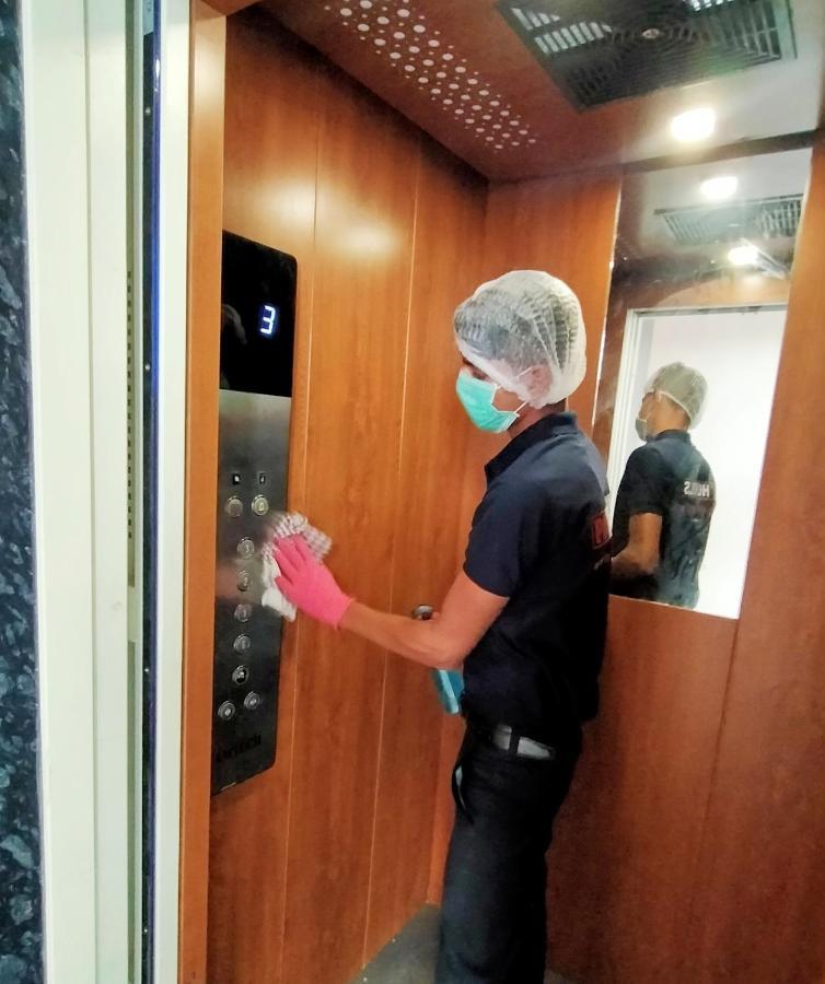 Pat Hotels Indore Zewnętrze zdjęcie