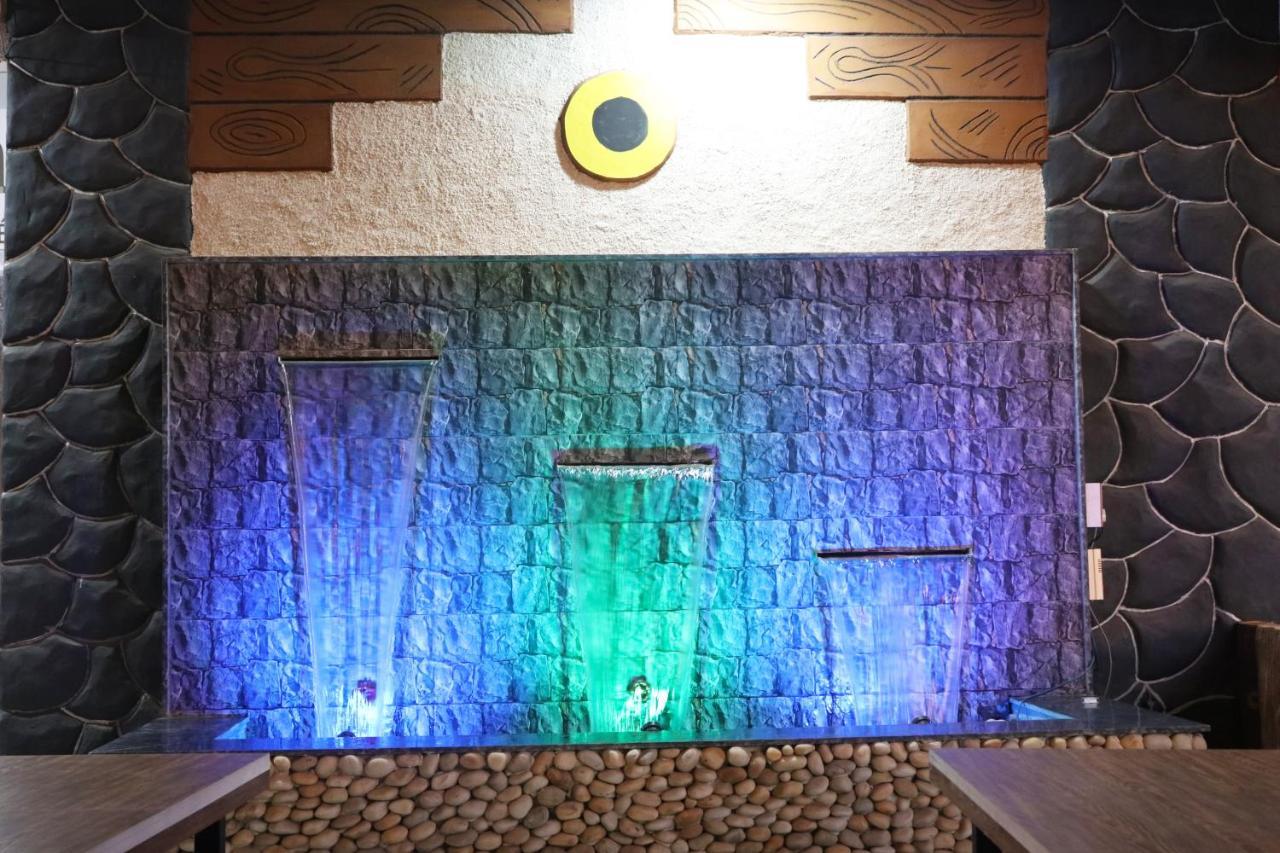 Pat Hotels Indore Zewnętrze zdjęcie