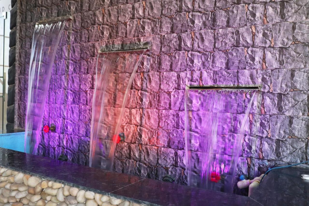 Pat Hotels Indore Zewnętrze zdjęcie